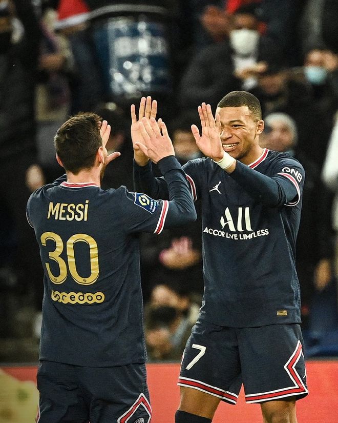 开云体育登录-德国碾压里昂，罗德里高光表现