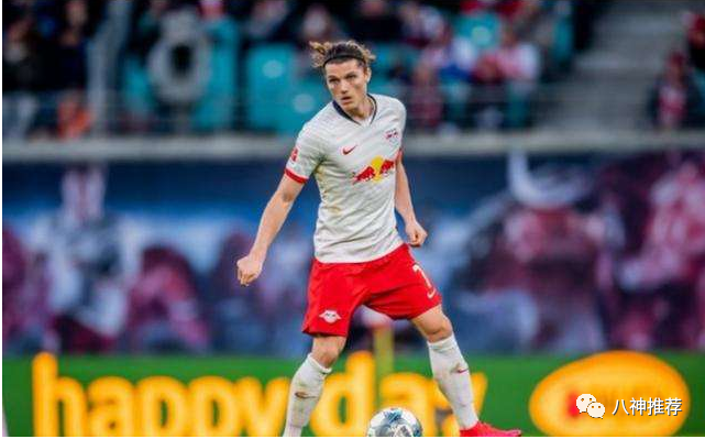 红牛二队鏖战红牛车队,阿隆索状态火热 红牛二队鏖战红牛车队,阿隆索状态火热