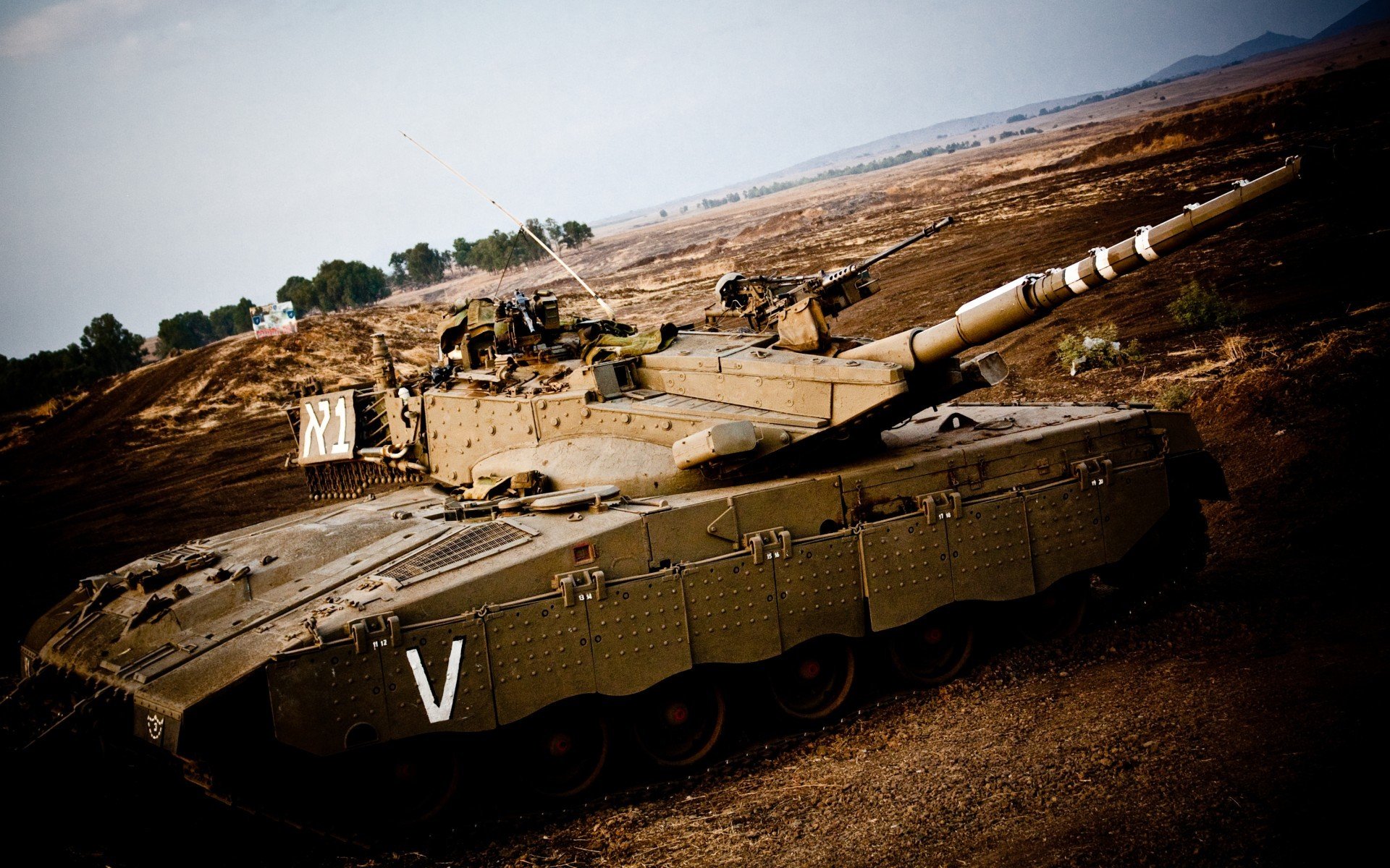 那个在意甲沉默的男人,在德甲今夜咆哮