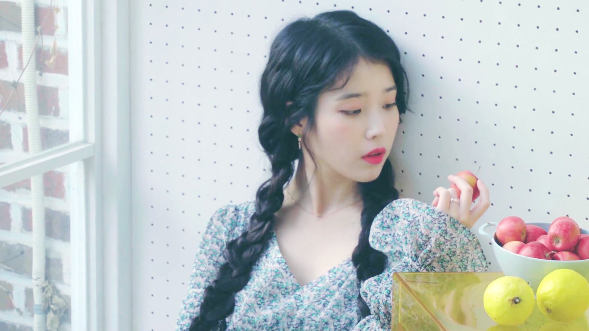 硬仗双城记,钢铁纽约鏖战血肉,圣城少年执掌0与1的王国