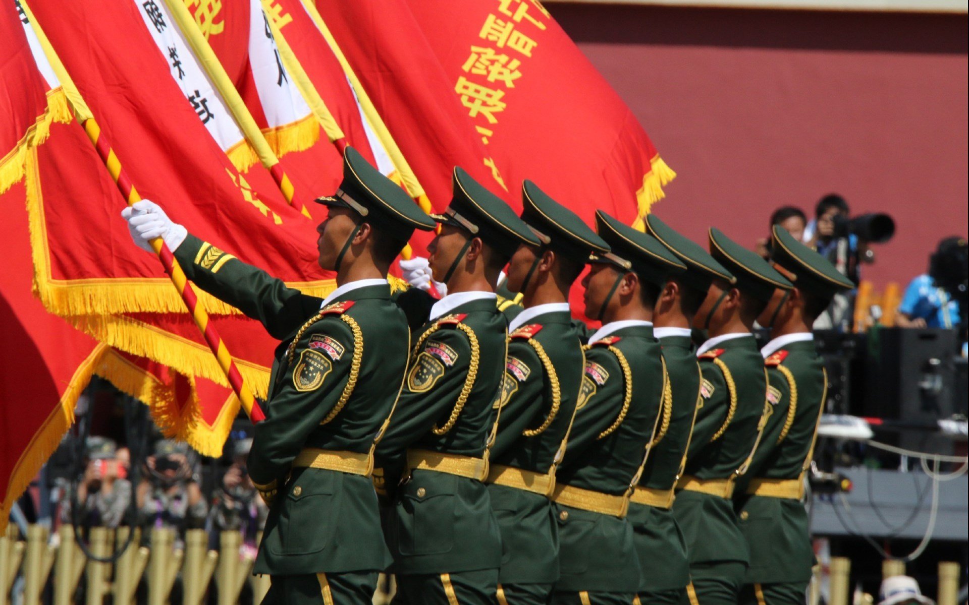 开云体育官网-北欧神话的最后一剑，穆西亚拉压哨绝杀，丹麦2-1泰国书写B组唯一剧本